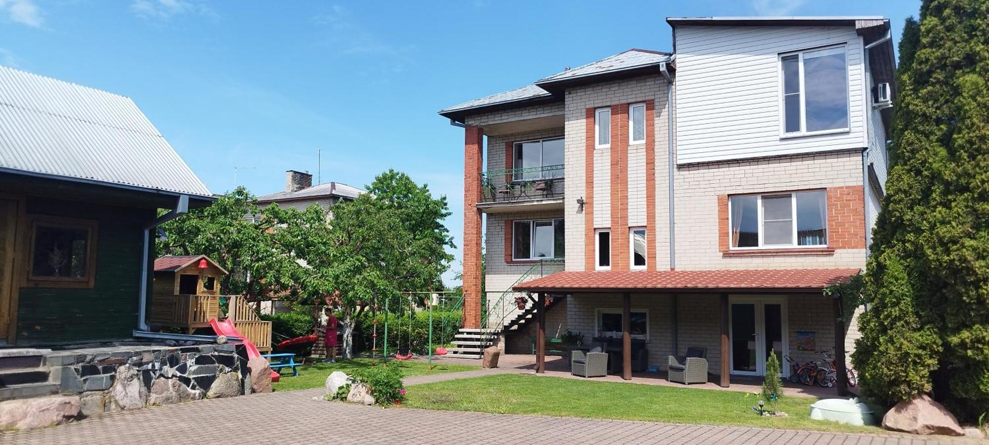 Spacious & Cozy Apartment With Forest View Zapyskis Buitenkant foto
